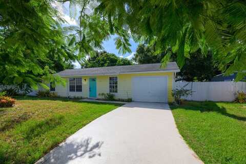 1875 SE Camilo Street, Port Saint Lucie, FL 34952