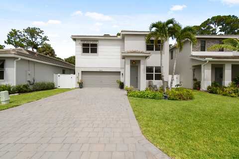 18519 Claybrook Street, Jupiter, FL 33458