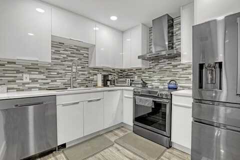 3589 S Ocean Boulevard, South Palm Beach, FL 33480