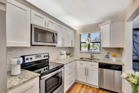 4700 Lucerne Lakes Boulevard, Lake Worth, FL 33467