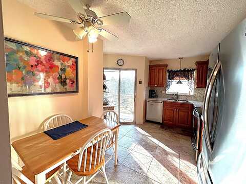 3951 Via Poinciana, Lake Worth, FL 33467