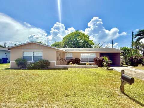 3161 Avenue H E, Riviera Beach, FL 33404