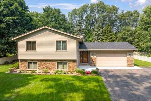 19135 Homestead Circle, Eden Prairie, MN 55346