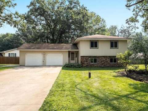 14419 Quinn Drive NW, Andover, MN 55304