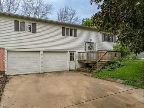 828 Center Avenue S, Hayfield, MN 55940
