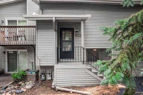 5516 E Bavarian Pass, Fridley, MN 55432