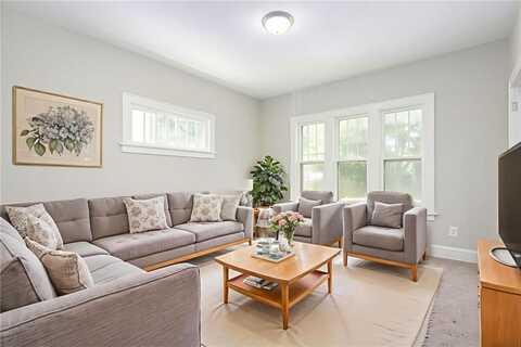 42 Front Avenue, Saint Paul, MN 55117
