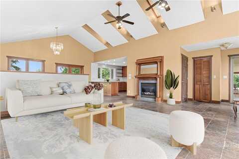 628 258th Street, Farmington Twp, WI 54020