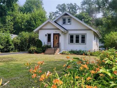 943 6th Street SE, Forest Lake, MN 55025