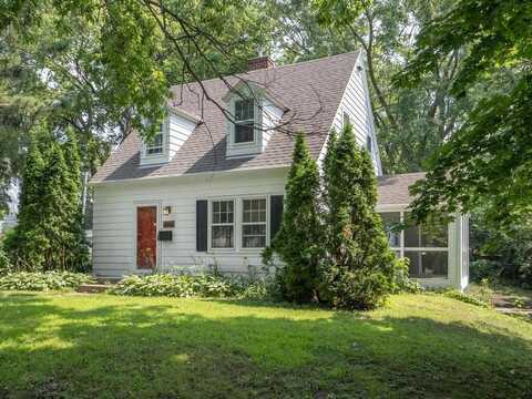 3252 Grimes Avenue N, Robbinsdale, MN 55422