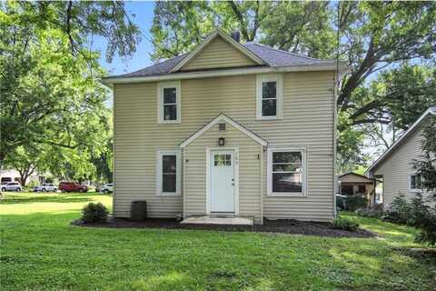 703 5th Street S, Ellendale, MN 56026