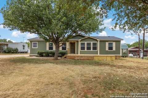 3079 Rakowitz, Adkins, TX 78101