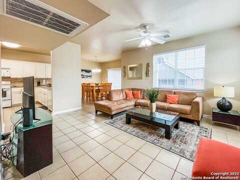 151 Chapel Hill Circle,, San Antonio, TX 78240
