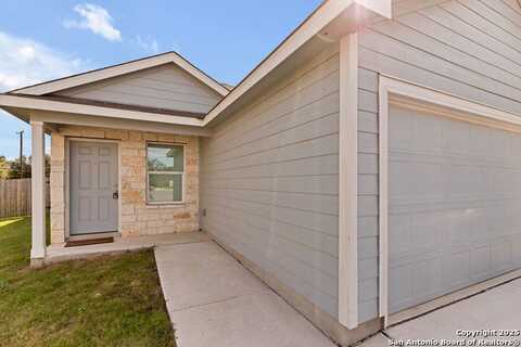 5499 Daphne Path, San Antonio, TX 78253