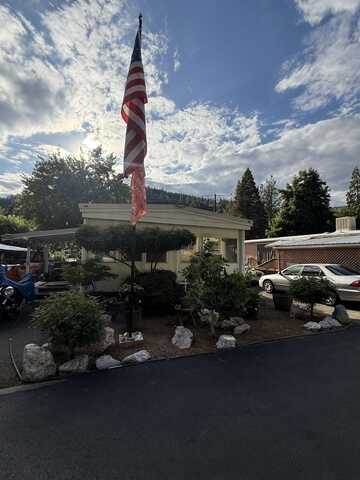 105 Riverwood Way, Dunsmuir, CA 96025
