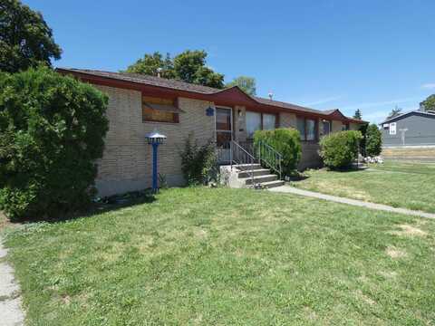 3717 N Perry St, Spokane, WA 99207