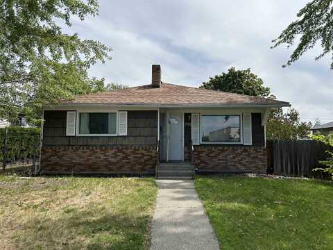 3922 N Elgin St, Spokane, WA 99205