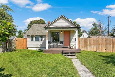 4008 N Lincoln St, Spokane, WA 99205