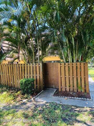 3915 Vista Oaks Circle NE, Palm Bay, FL 32905