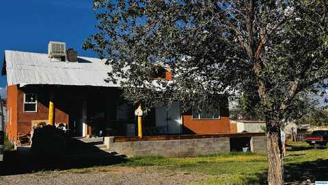 8 Iron Road, Silver City, NM 88061