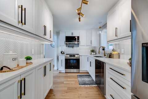 209 Rosemary Avenue, Madison, WI 53714