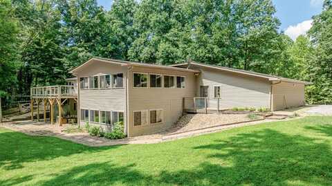 9480 Stoops Road, Dillsboro, IN 47018