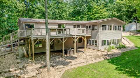9480 Stoops Road, Dillsboro, IN 47018