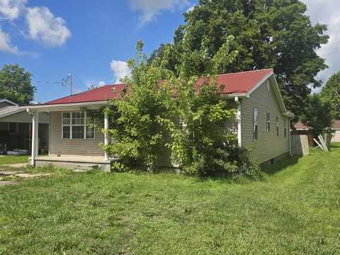 2011 ARKANSAS AVENUE, Poplar Bluff, MO 63901