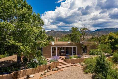 86 B Paseo Encantado NE, Santa Fe, NM 87506