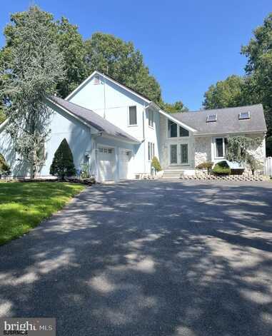 14 Kendall Dr Dr, Egg Harbor Township, NJ 08234