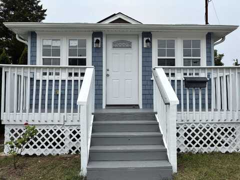 131 Pacific Ave, Pleasantville, NJ 08232