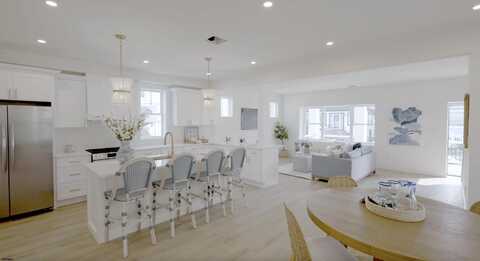 106 N Troy Ave, Ventnor City, NJ 08406