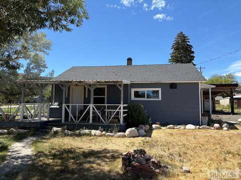 320 S 6th Street, Challis, ID 83226