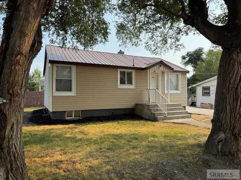 110 Topaz, Blackfoot, ID 83221