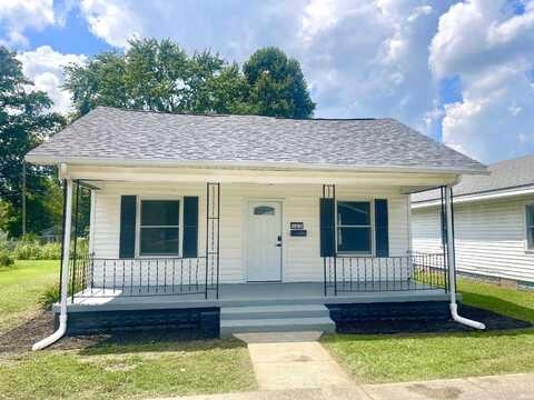 504 S Maple Street, Bicknell, IN 47512