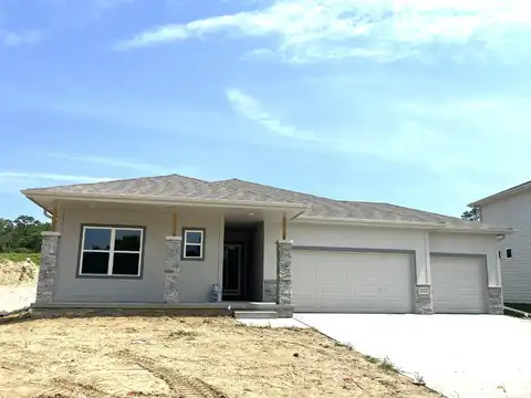 1877 HEMLOCK Street, COUNCIL BLUFFS, IA 51503