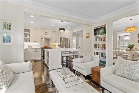 12 Bliss Road, Newport, RI 02840