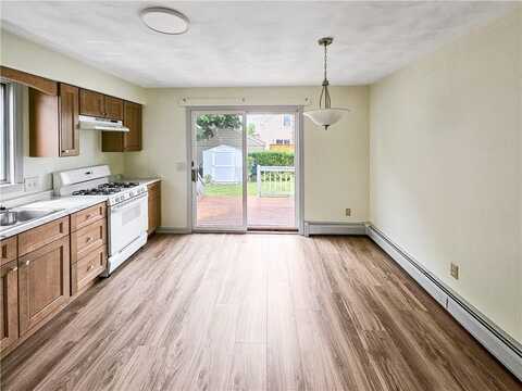 17 Public Street, East Providence, RI 02914