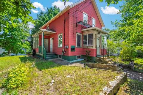 363 Tenth Avenue, Woonsocket, RI 02895