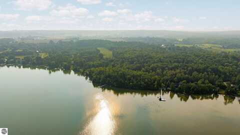 7135 E Birch Point Road, Traverse City, MI 49684