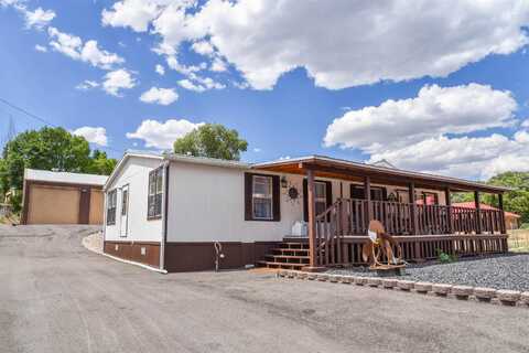 6 St Anthony Rd, Questa, NM 87556