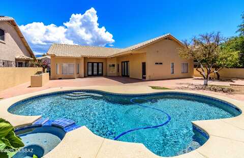 11067 N Cloud View Place, Tucson, AZ 85737
