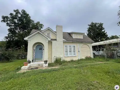 348 Broadway, Maud, TX 75567