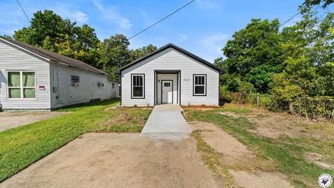 1317 Elm, Texarkana, TX 75501