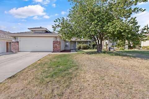 5426 W Ashland Court, Visalia, CA 93277