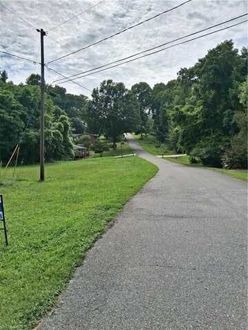 550-676 Perth Road, Rural Hall, NC 27045