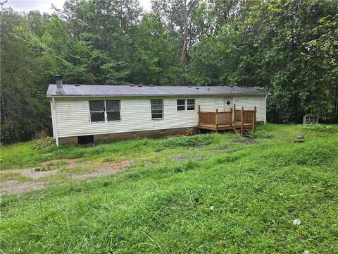 3227 E Calloway Drive, Mebane, NC 27302
