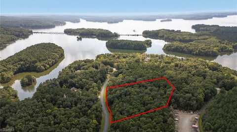 288 Emerald Isle Court, Lexington, NC 27292