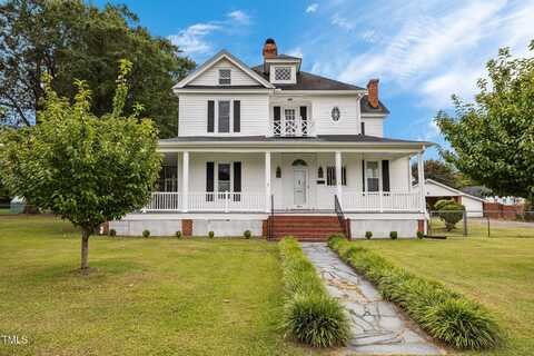 301 E H Street, Erwin, NC 28339