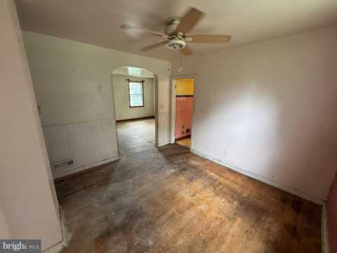 8830 BAKER AVENUE, PARKVILLE, MD 21234